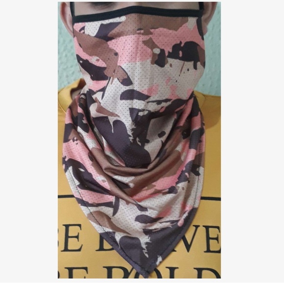 LAST ONE‼️ Tan Camo Mask Scarf w/ Ear Loops - Picture 9 of 10